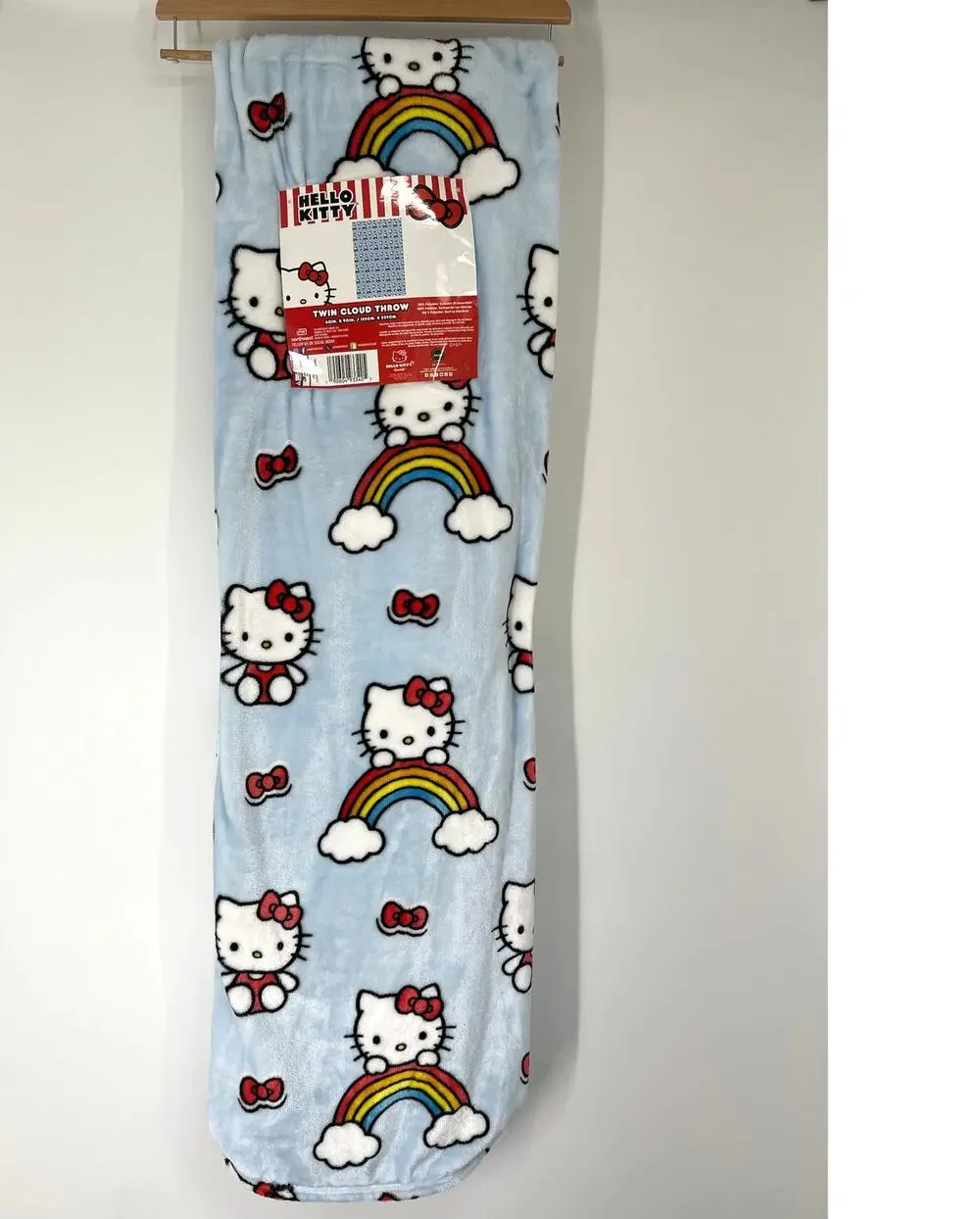 Hello Kitty Twin Cloud Throw Blanket 60 x 90 Light Blue Rainbows Clouds Bows NEW